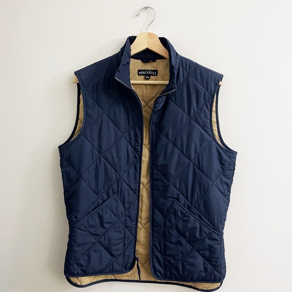 (sold)J. Crew Quilted Walker Men's Navy and Tan Quilted Vest Outdoor Preppy